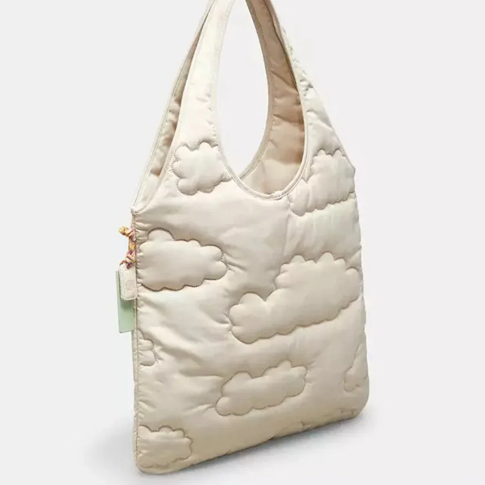 Coachtopia Loop Flat Tote With Cloud Quilting - Picture 10 of 11